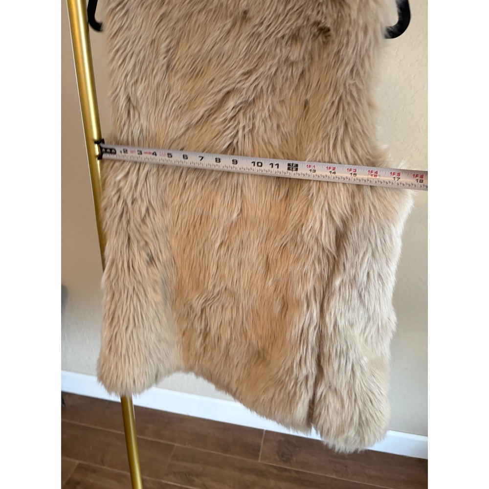 GAP Women Tan Beige Shaggy Faux Fur Vest S Gorpcore Outdoors Glam Layering Boho - Picture 6 of 7